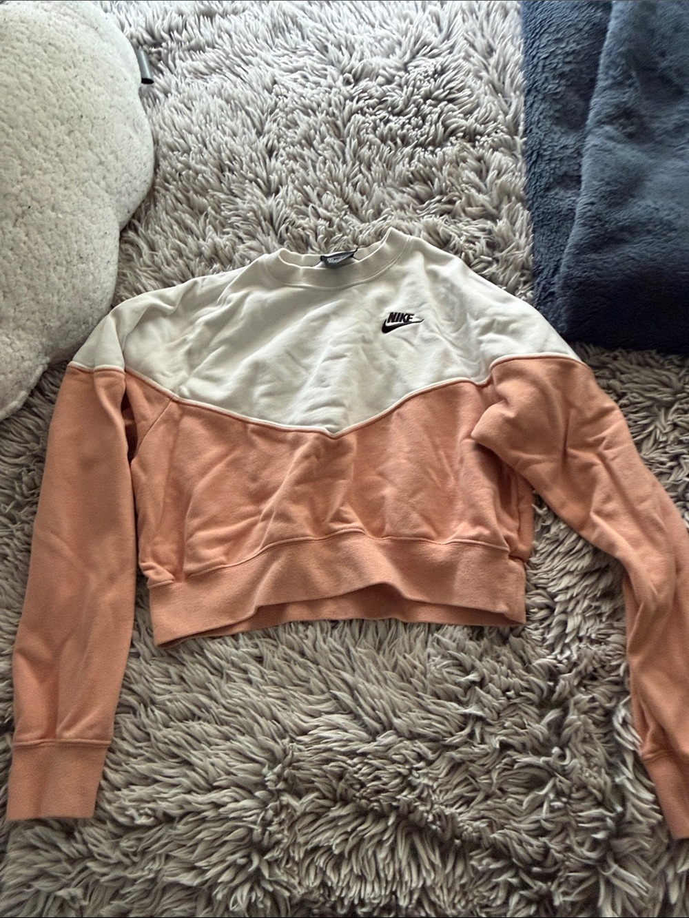 Nike Women’s Cropped Colorblock Crew Sweatshirt in Cream & Peach